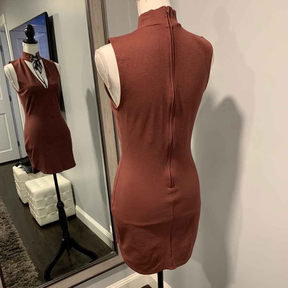 Dress - Picture 2 of 2